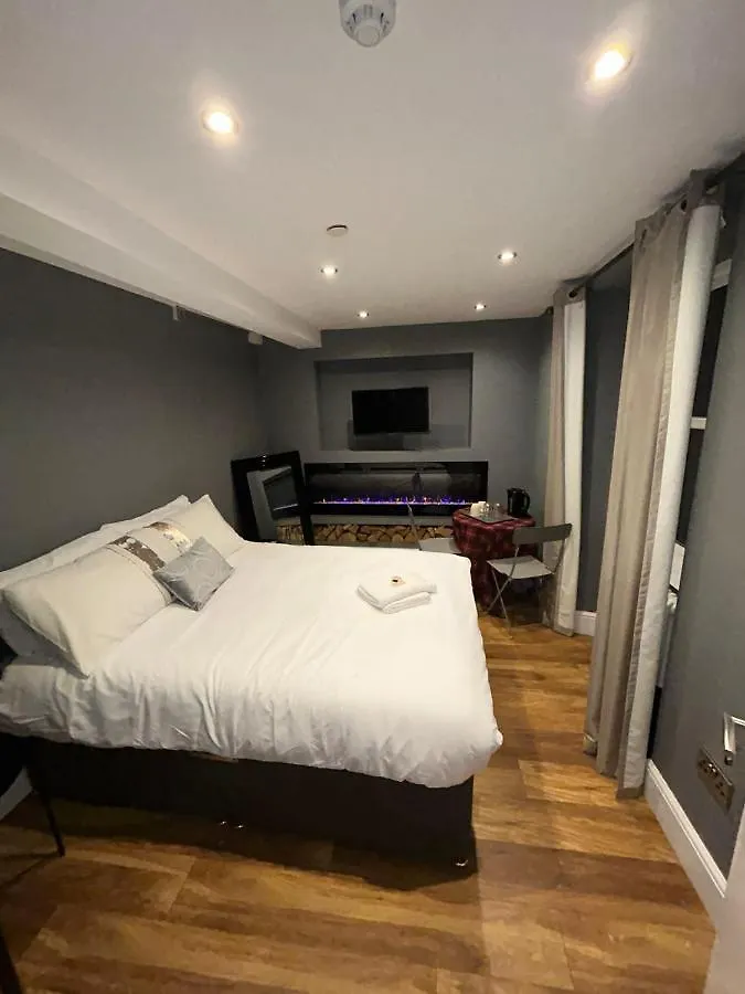홈스테이 에든버러 Cosy Double Bed With Fire Place 아파트